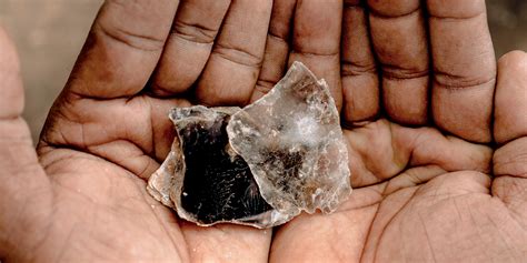 Cosmetics: A Deep Dive Into The Ethics of Mica | ELLE Canada Magazine ...