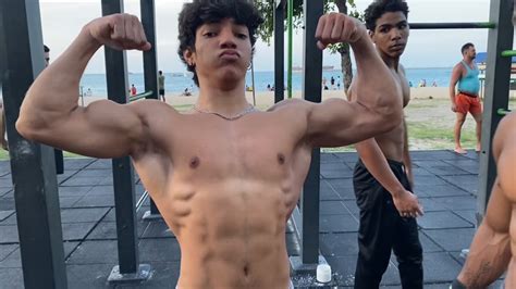 Calistenia Não da Shape? 🗿🔱 - YouTube