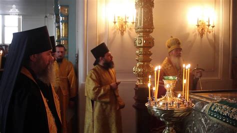 Соборный молебен о мире на Украине вместе с детьми-беженцами из ...