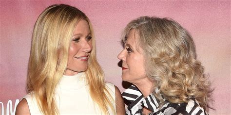 Gwyneth Paltrow Reveals The 1 Promise She Still Owes To Her Mom