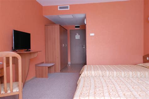 Hotels Estreya Residence & Estreya Palace