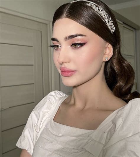 Пин на доске Make up style | Идеи макияжа, Элегантный макияж ...