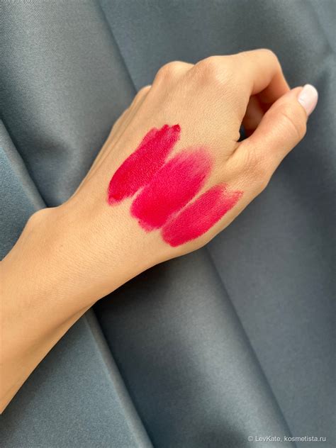 Красивая помада с особенностями поведения: Lancôme L’Absolu Rouge Drama ...