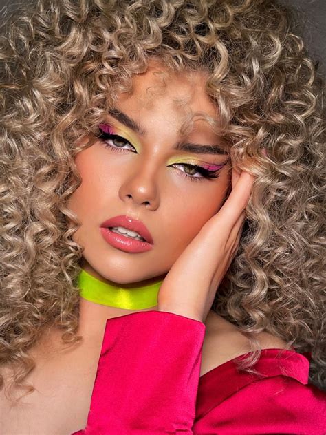 Color makeup | Eye makeup styles, Fashion makeup, Beautiful makeup