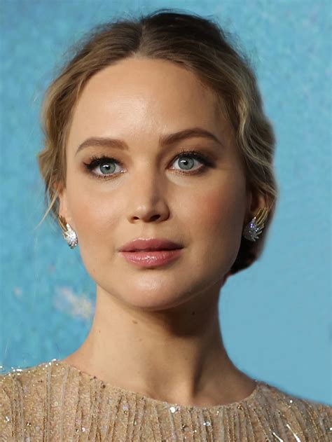jennifer lawrence actress biography 11