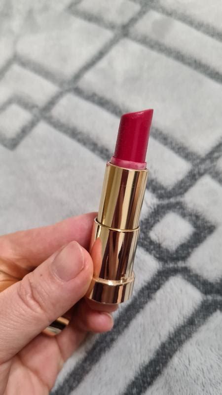 Помада yves rocher grand rouge (ив роше) красная (401) — цена 75 грн в ...