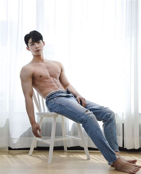 Pin by Mitsuhiko Okada on 筋トレ in 2025 | Handsome asian men, Hot asian