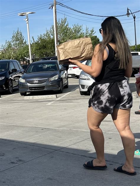 Girlfriends Asian Mom w/ Thick Thighs 🇵🇭 - Short Shorts & Volleyball