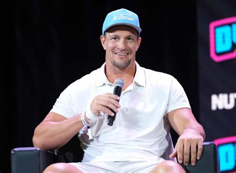 Rob Gronkowski Makes Big Prediction About Shedeur Sanders