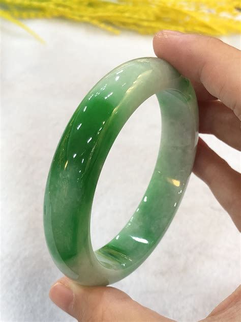 Jadeite Bangle