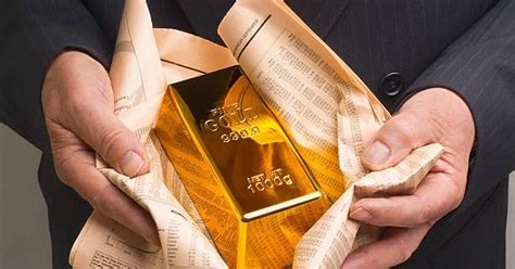 Women can enjoy mind-blowing pleasure with luxury 24-carat gold dildo ...