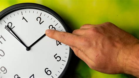 Daylight Savings 2025: when do we turn back clocks?