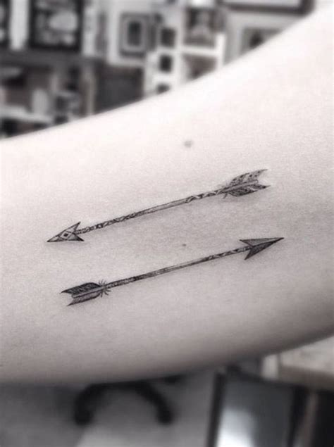 57 Stylish Arrow Wrist Tattoos