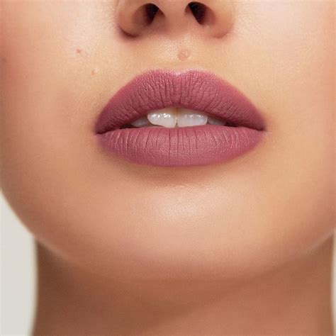 Матовая стойкая жидкая губная помада OK BEAUTY COLOR SALUTE MATT & STAY ...