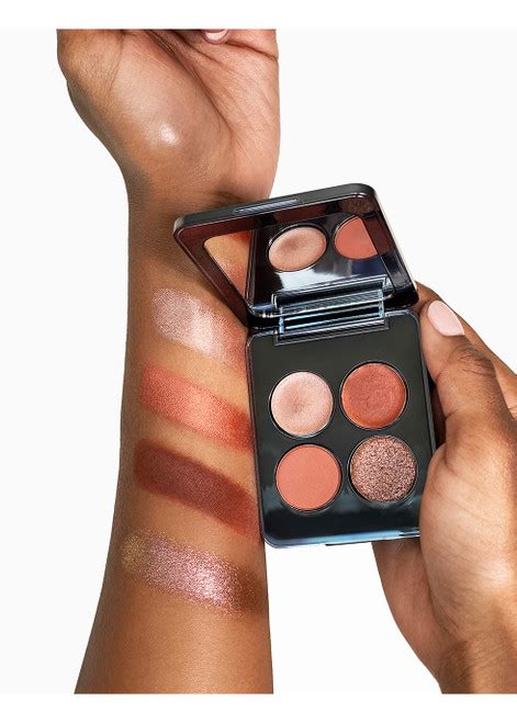 RÓEN Eyes On Me Eyeshadow Palette | Harvey Nichols