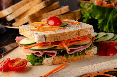 Que Tal Lanche - Que tal um lanche rápido e saudável? Essa sanduíche natural tem tudo o ...
