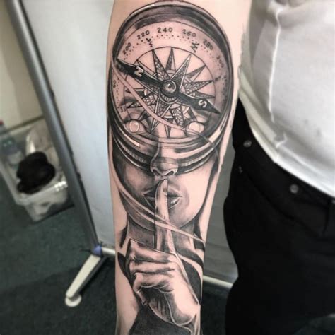 Tattoo • Тату Компас: популярные стили и композиции