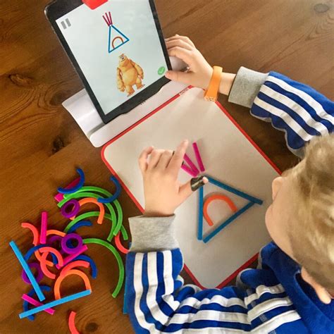 Interactive learning with Osmo - Chilling with Lucas