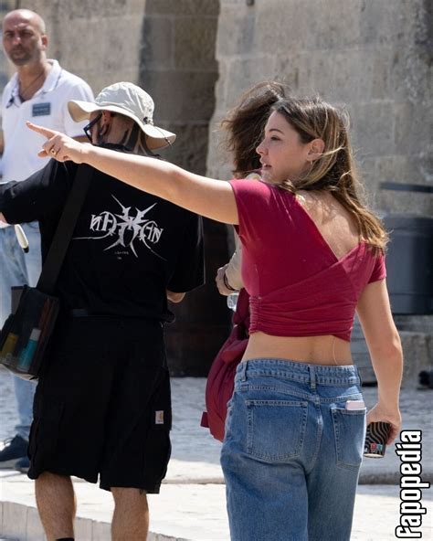 Madelyn Cline Nude OnlyFans Leaks - Photo #10187946 - Fapopedia