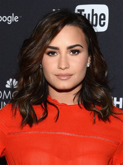 Demi Lovato Goes Back to Brunette (UPDATE) | Allure