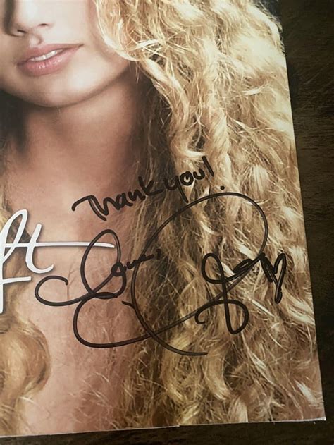 Taylor swift debut : r/TaylorSwiftAutographs