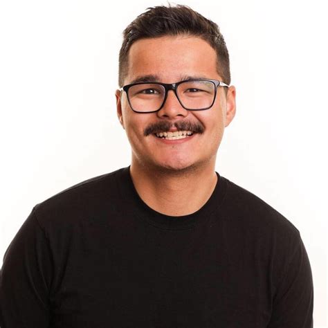 Sasha Mark wants you to find community — Parton and Pearl
