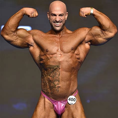 Muscle Lover - The World of Bodybuilders: Spanish bodybuilder Juan de