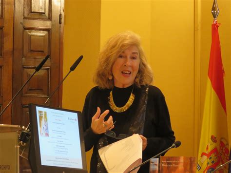 Presentación de Poeta en llamas, de María Antonia García de León, en el