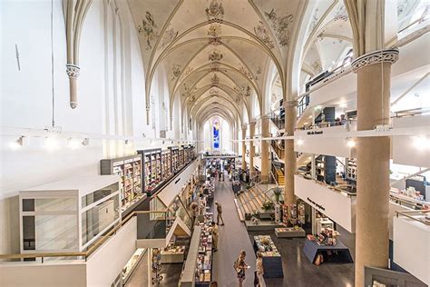 Livraria Catedral - La catedral del siglo XV que se transformó en una librería moderna - La ...
