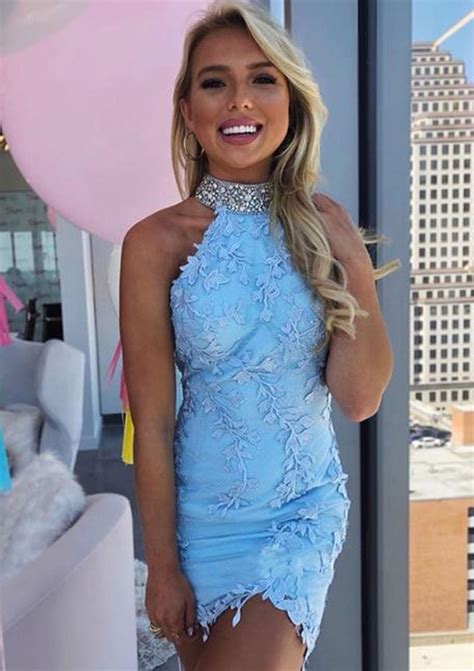 Sheath/Column High-Neck Satin Short/Mini Homecoming Dress With