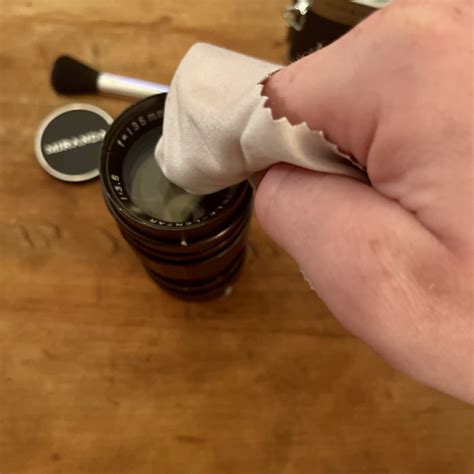 How to Clean Your Camera Lens | Exposure by photodom.