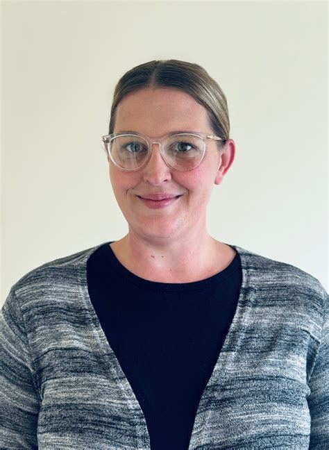 Community members are supporting the roupp funeral home staff 20