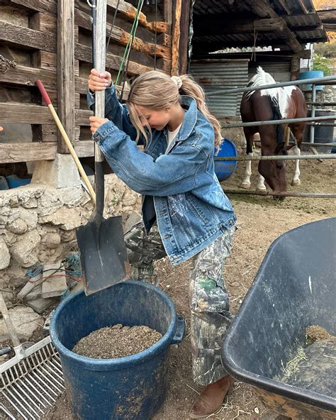 Sophie Saint Marjan (@sophie.saintt) • Instagram photos and videos