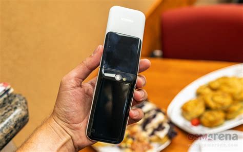 Классическая раскладушка Nokia снова в продаже, но уже с 4G и WhatsApp ...