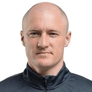 Dmitriy Komarovskiy: Information, teams and honours