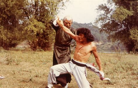 Фильм Бесстрашная Гиена (1979) Смотреть с Джеки Чаном Бесплатно на ...