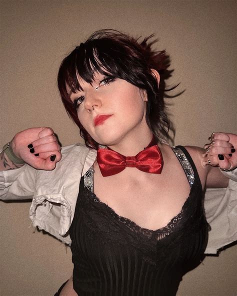 allie tricaso | whoops | Instagram