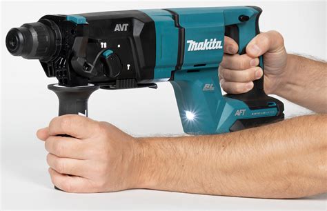 Обзор аккумуляторного перфоратора Makita HR007GZ с режимом долбления и ...
