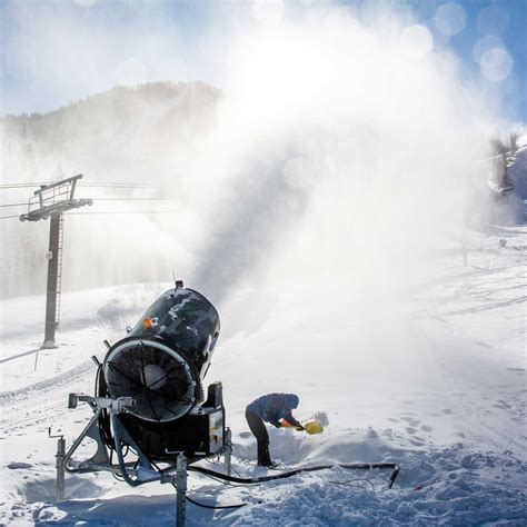 Video Of Snow Machine at Loretta Cyr blog