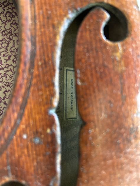 Violin labelled Nicolaus Amatus fecit in Cremona 1639 - The Pegbox ...