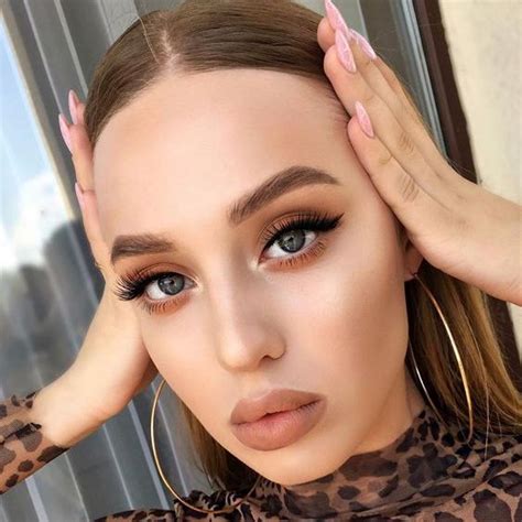 #tufishop #макияж #косметика #макияжглаз #makeup #дненойманикияж # ...