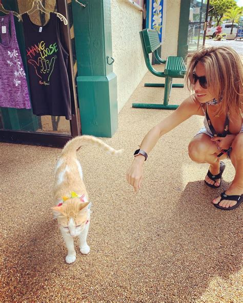 Lyssa Chapman's feet