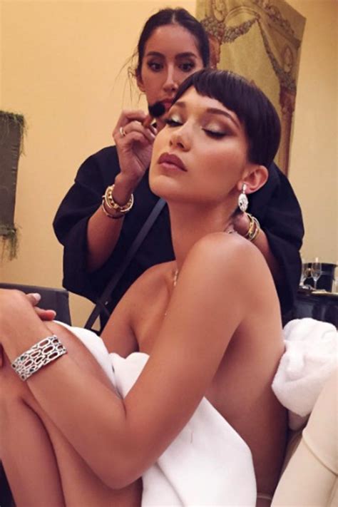 Bella Hadid naked pictures – Bella Hadid's naked selfies