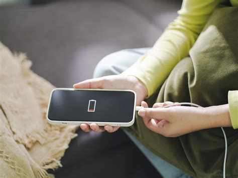Mobile phone charging takes a long time: causes, solutions, and tips