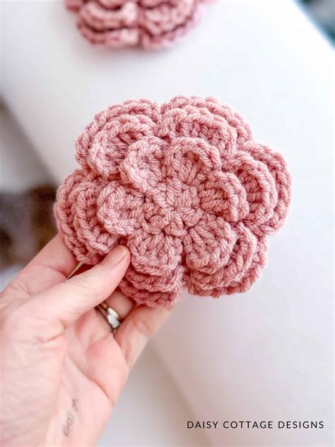 crochet pattern for flowers easy 4