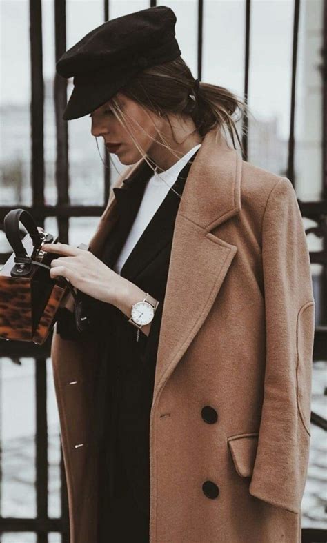 Pin by Natali on Women's fashion... | Fall fashion coats, Fall family ...