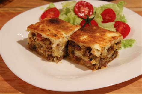Щъркелово гнездо: Баница с месо