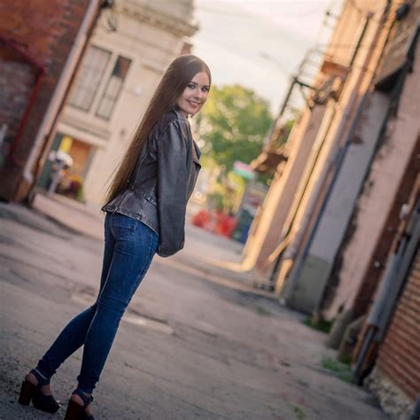 The Bayo-Hunter: HALEY ROSE