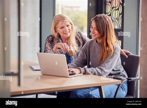 university student tutorial tutor universities students tutorials