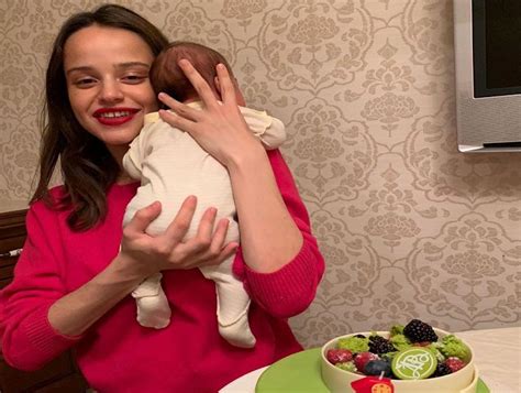 Певица Сюзанна раскрыла пол и имя ребенка: новости, певица, ребенок ...